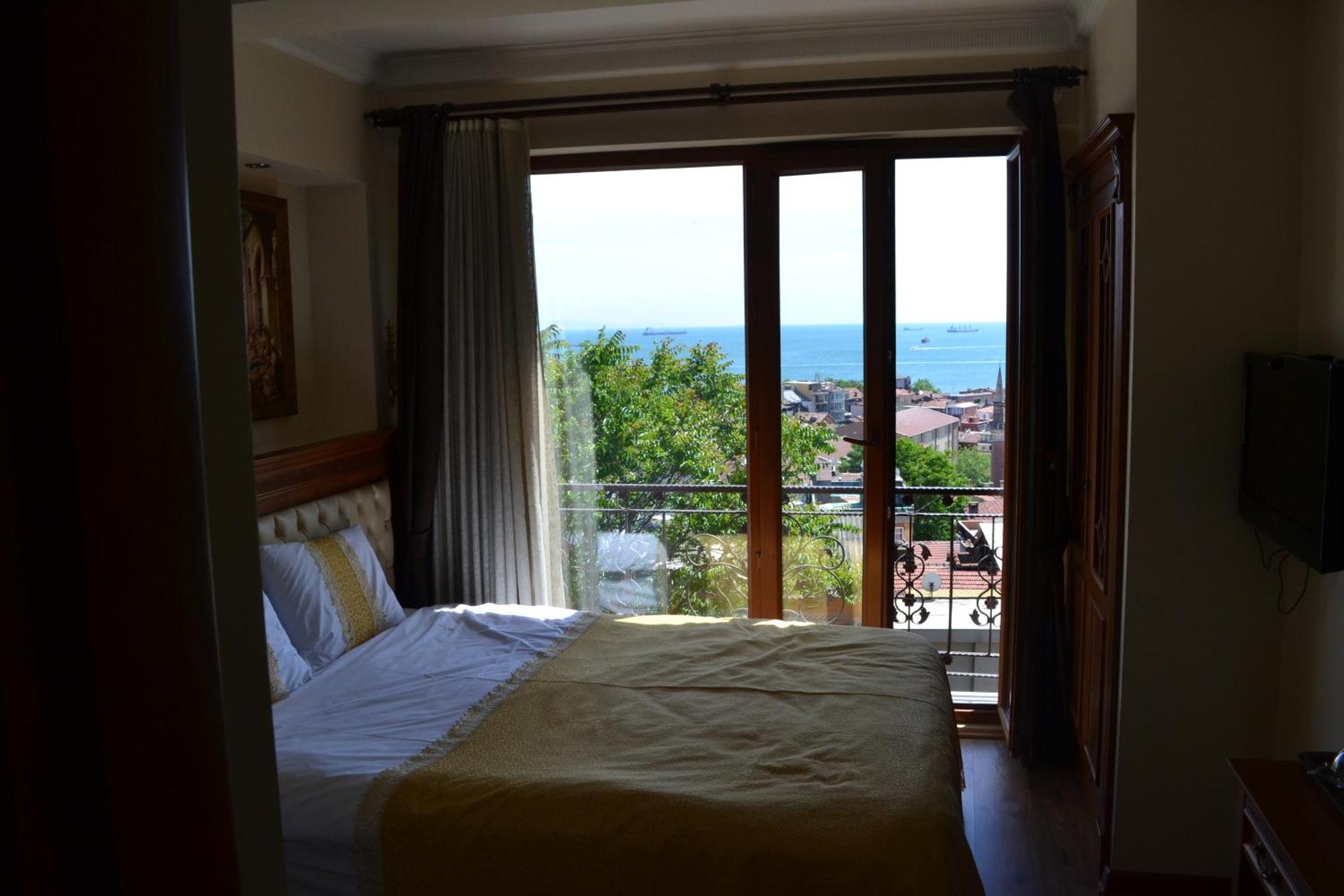 Blue Istanbul Hotel Room photo